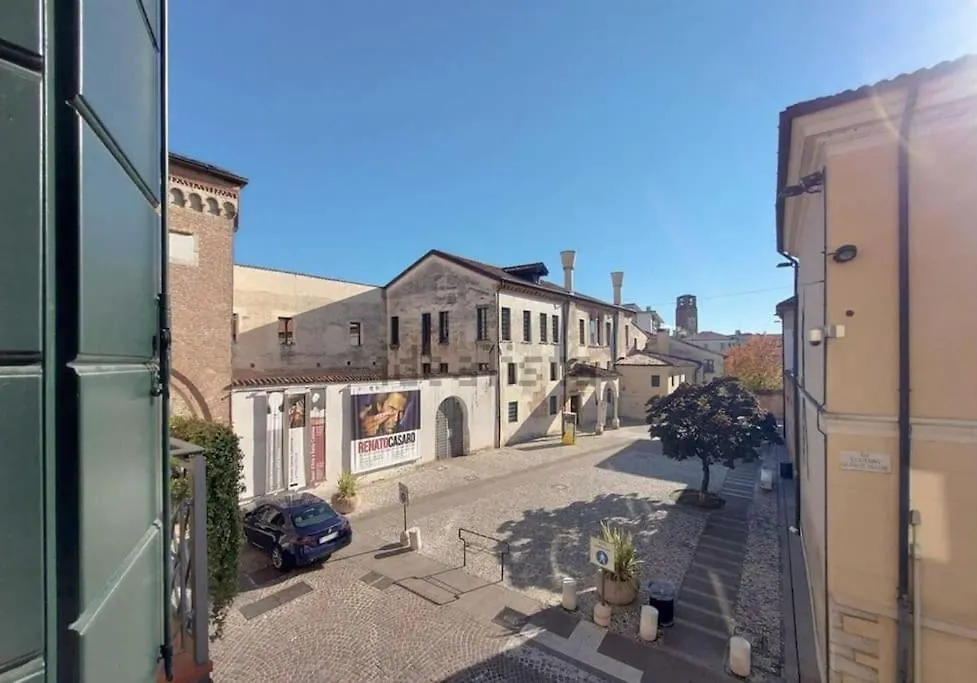 Centro Historico - Via Santa Caterina, Treviso, Italy Apartment